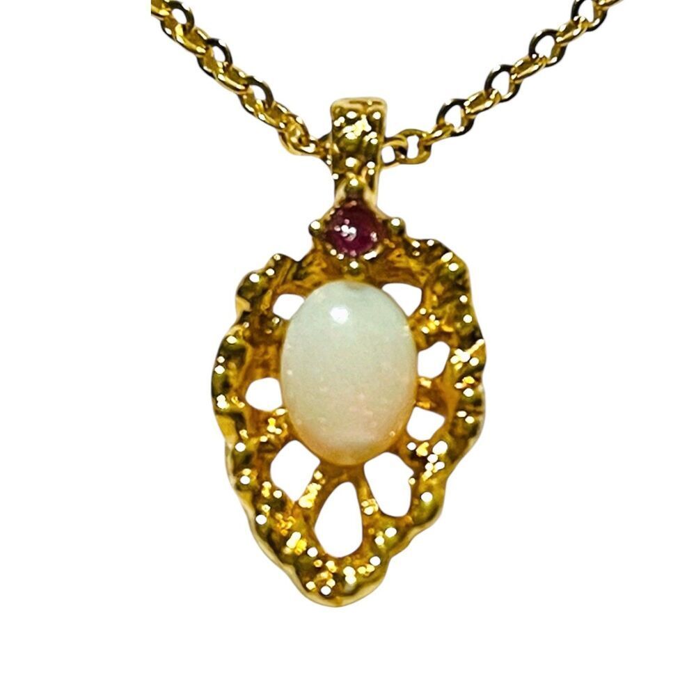 Vintage Gold Tone Dainty Leaf Pendant Necklace Opal Ruby Accent Jewelry 18"